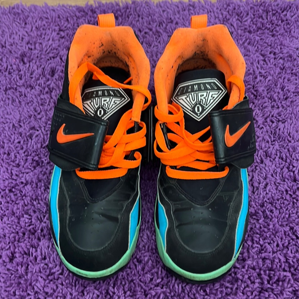 Nike diamond turf